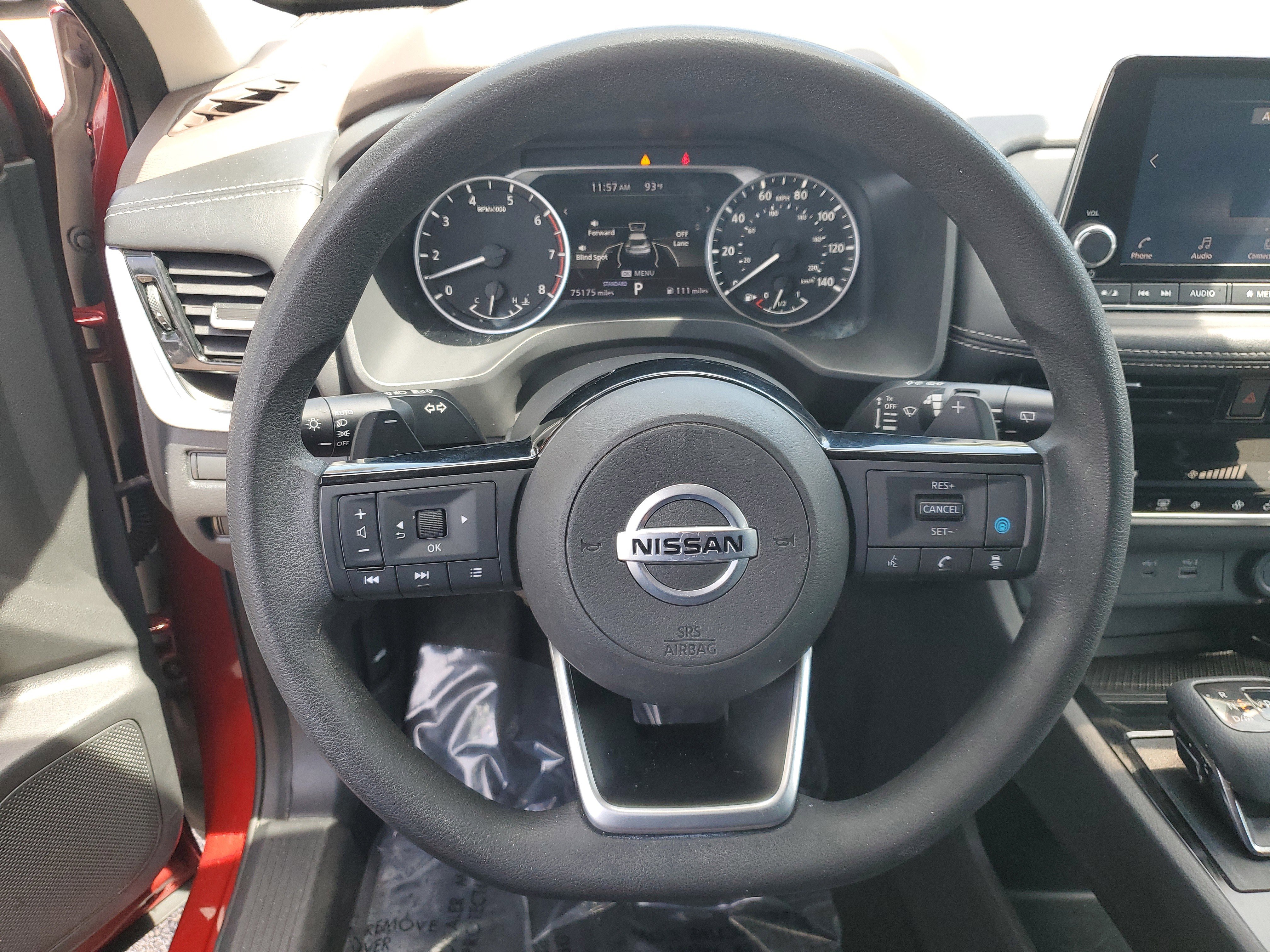 Used 2021 Nissan Rogue SV image 16