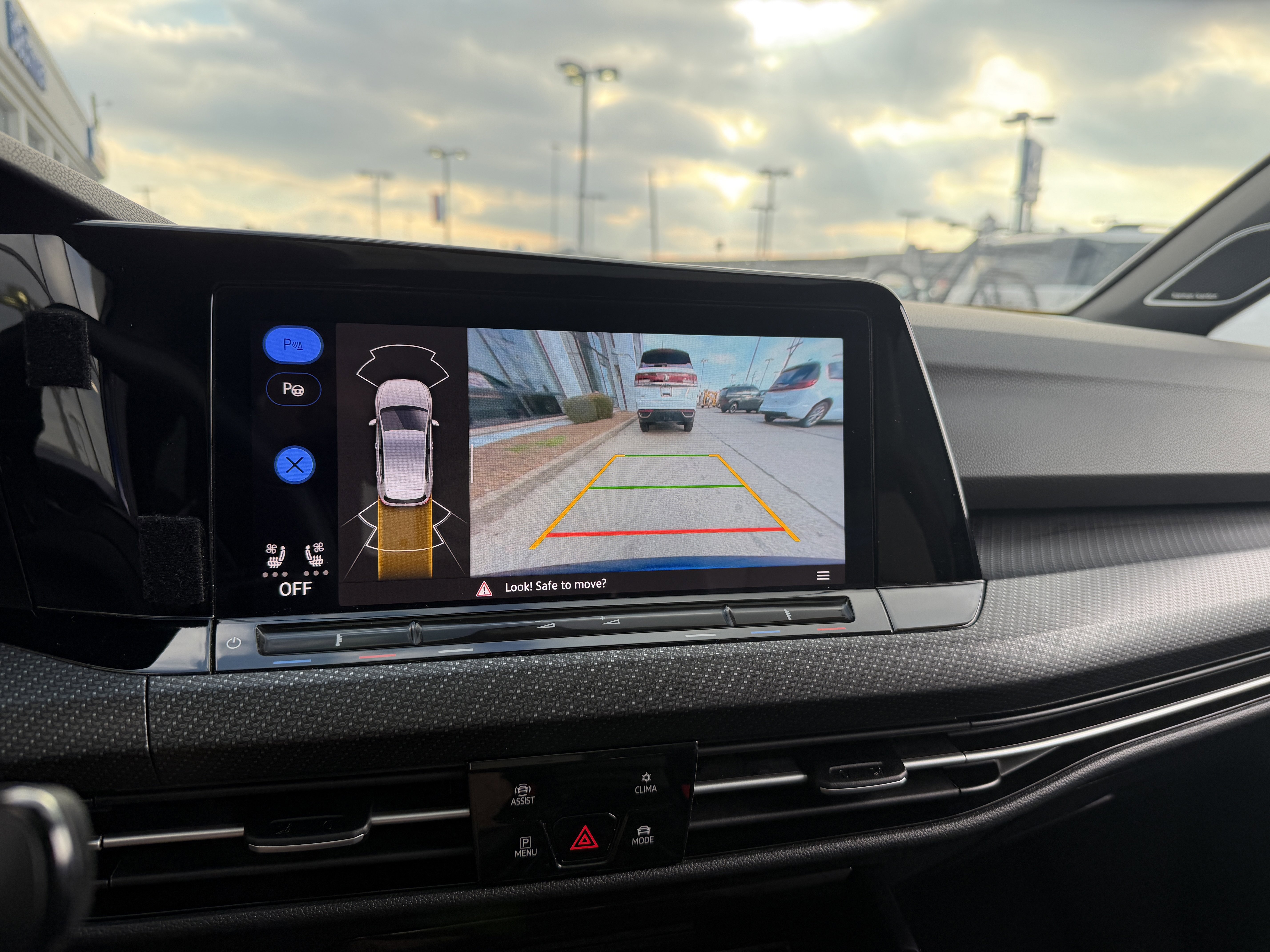 Used 2024 Volkswagen Golf R image 51