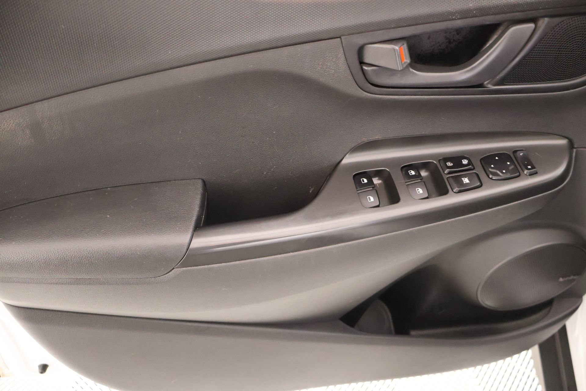 Used 2021 Hyundai Kona SEL Plus w/ Cargo Package image 14