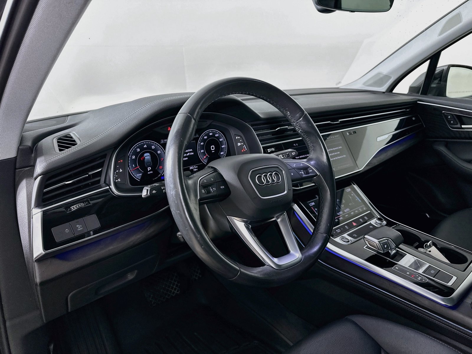 Used 2023 Audi Q7 3.0T Premium Plus AWD/4WD image 32