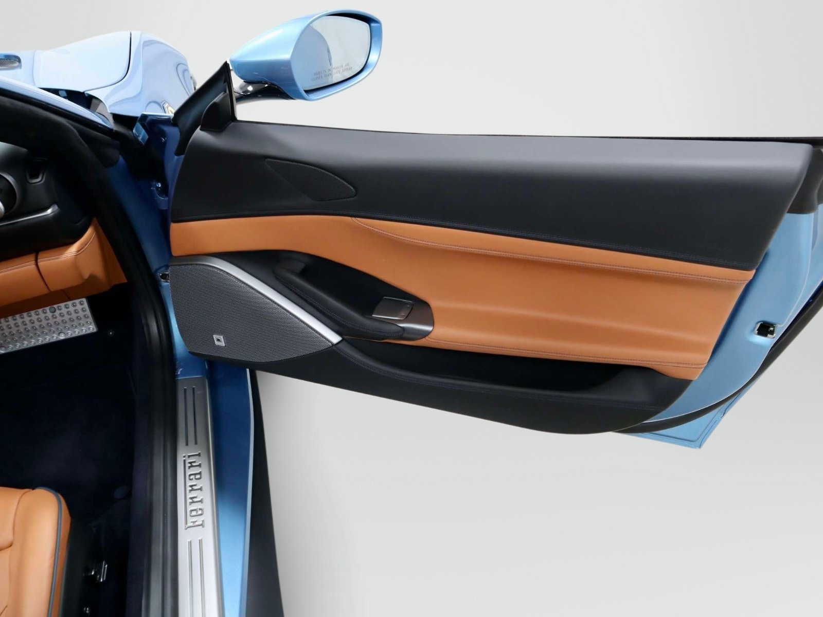 Certified 2022 Ferrari Portofino M RWD image 13