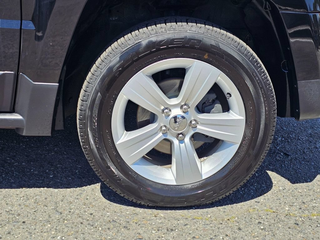 Used 2015 Jeep Patriot Sport w/ Power Value Group AWD/4WD image 10
