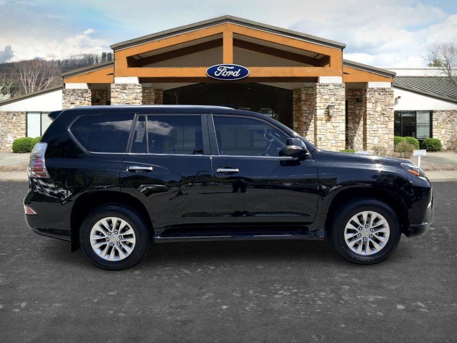 Used 2021 Lexus GX 460 Premium w/ Premium Package AWD/4WD image 4