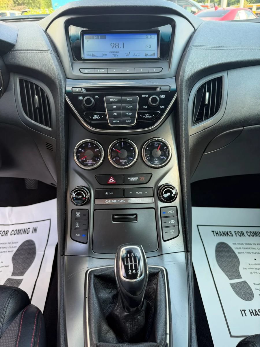 Used 2014 Hyundai Genesis 2.0T RWD image 15