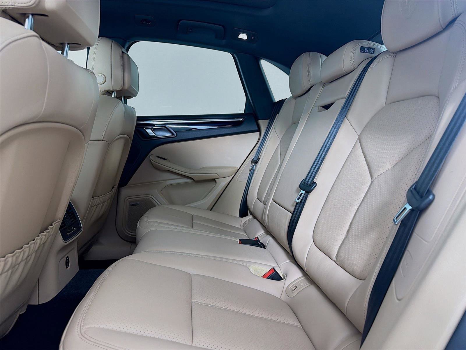 New 2026 Porsche Macan S image 17