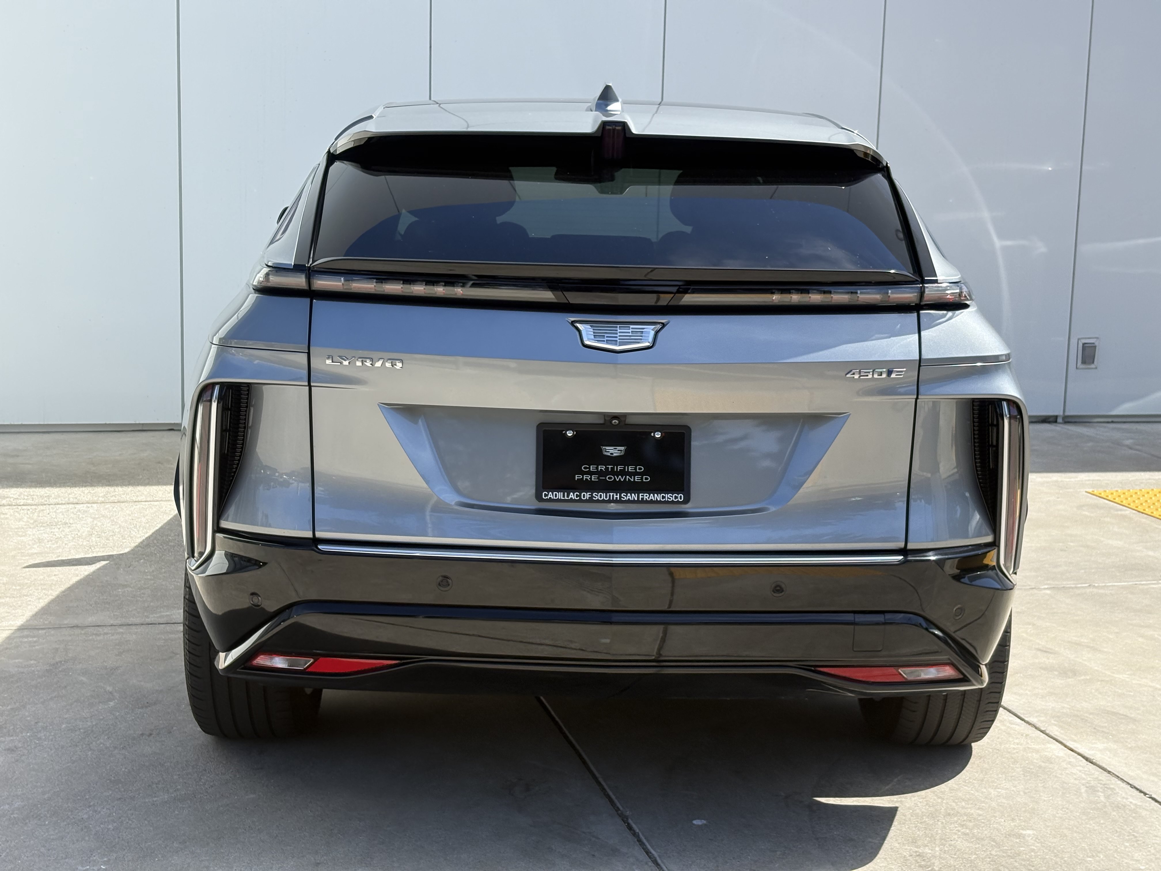 Certified 2024 Cadillac Lyriq Luxury RWD image 8