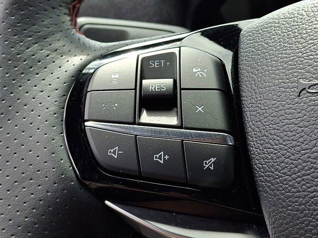 Used 2025 Ford Explorer ST-Line w/ ST-Line Street Pack AWD/4WD image 21