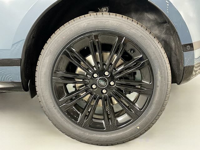 Used 2026 Land Rover Range Rover Evoque Dynamic SE AWD/4WD image 30