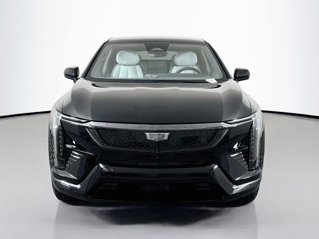 Certified 2025 Cadillac Optiq Sport 1 AWD/4WD image 2