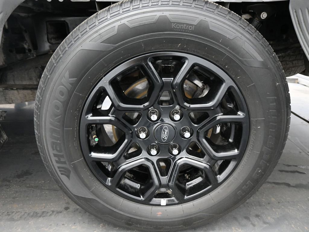 Used 2024 Ford F150 XLT w/ XLT Black Appearance Package image 21