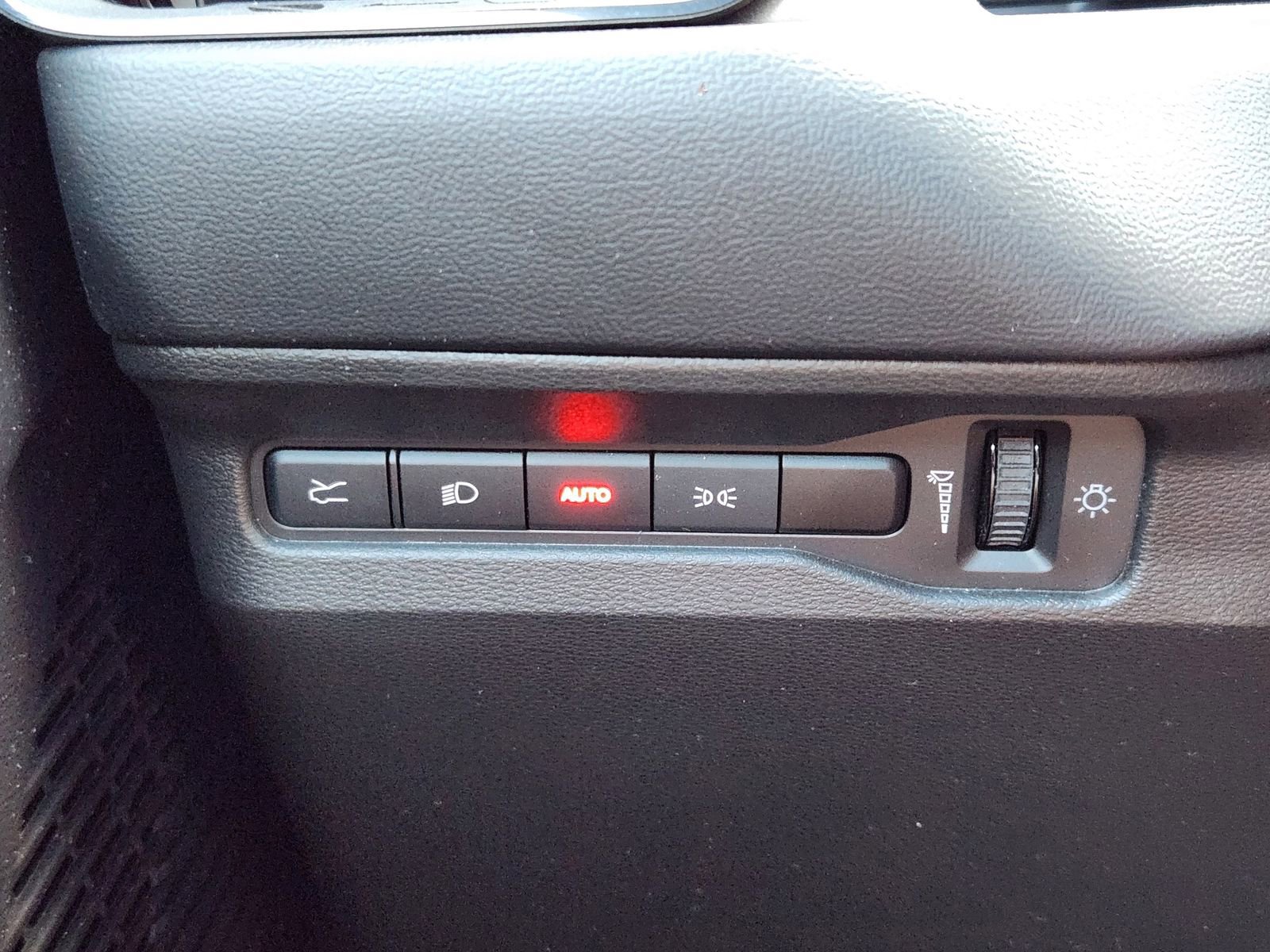 Used 2025 Dodge Charger R/T w/ Quick Order Package 25M R/T image 24