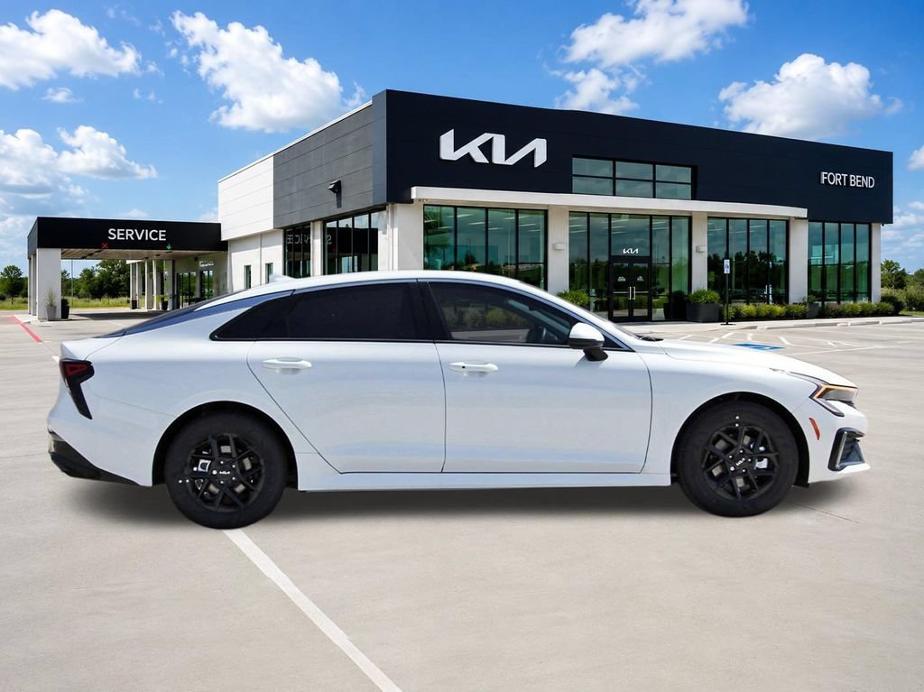 New 2026 Kia K5 LXS FWD image 4
