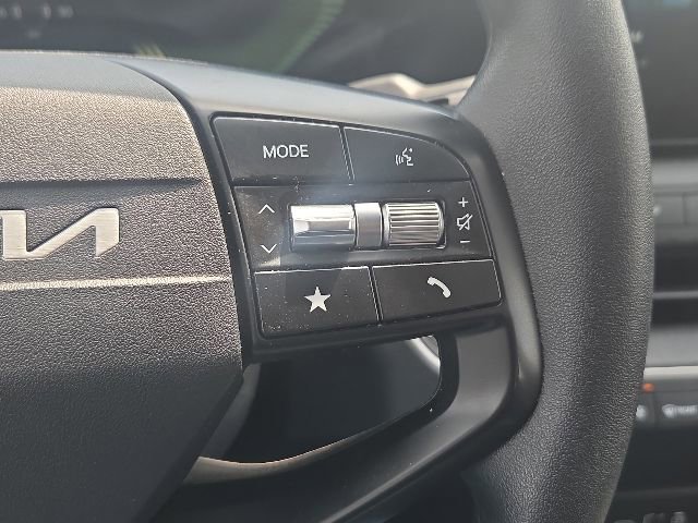 Used 2025 Kia K4 FWD image 34