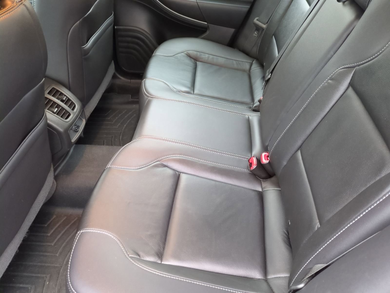 Used 2018 Ford Taurus SEL image 22