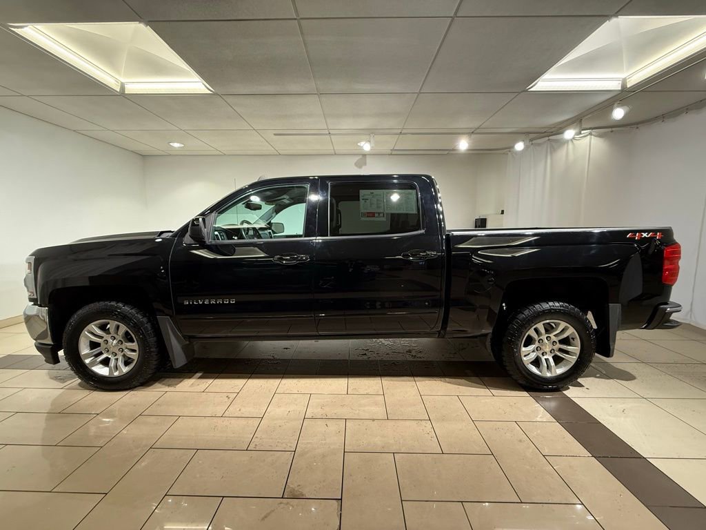 Used 2018 Chevrolet Silverado 1500 LT w/ All Star Edition image 2