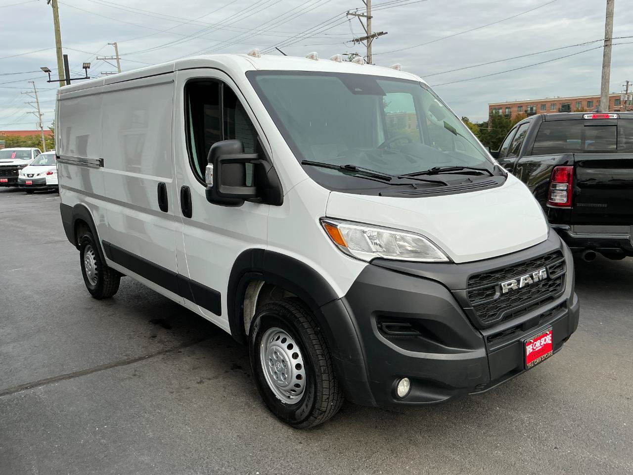 Used 2025 RAM ProMaster 2500 w/ Convenience Group FWD image 3