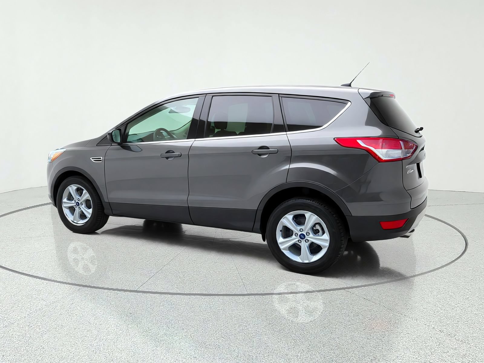 Used 2015 Ford Escape SE FWD image 5