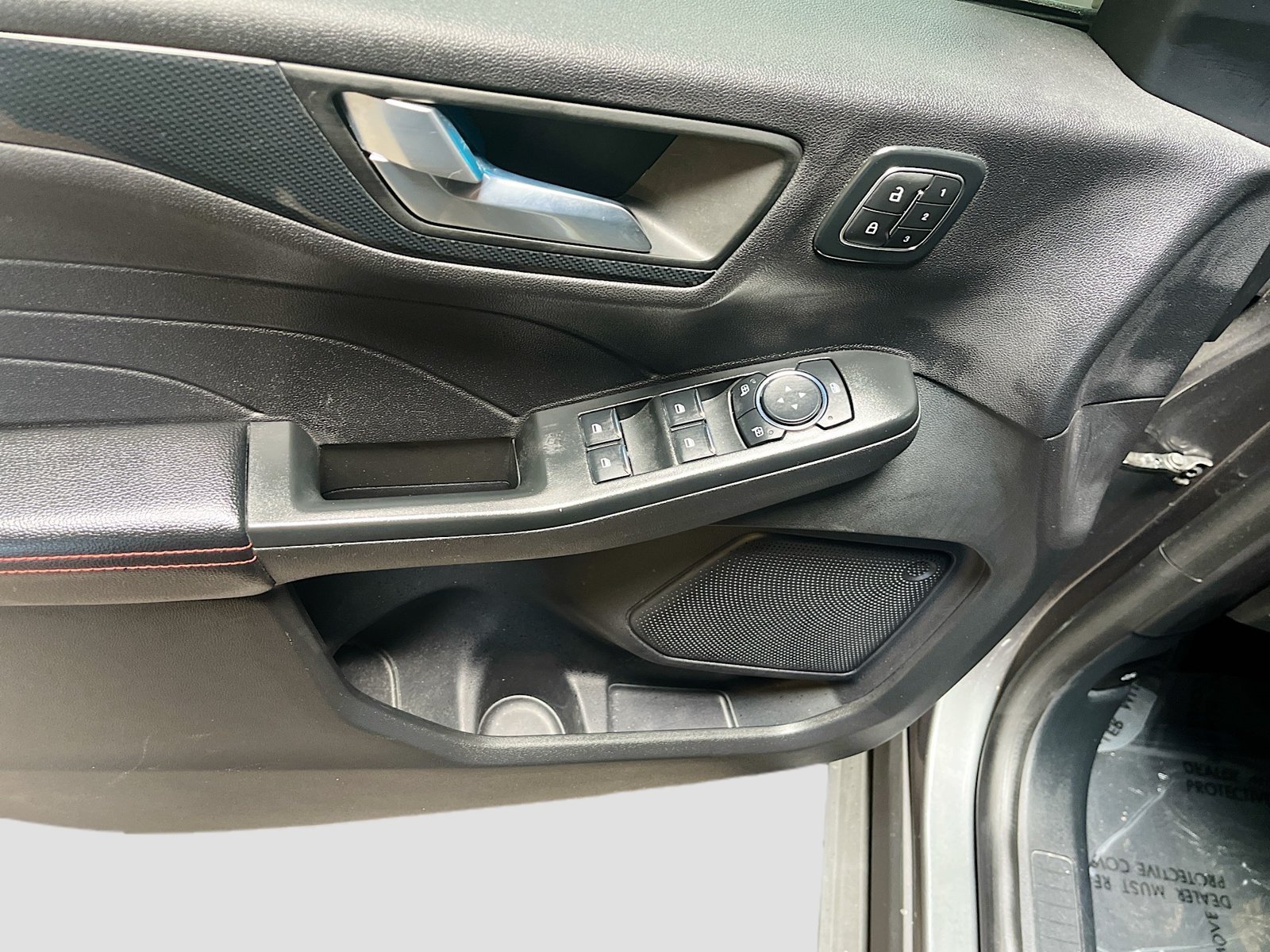 Used 2024 Ford Escape ST-Line Elite AWD/4WD image 18