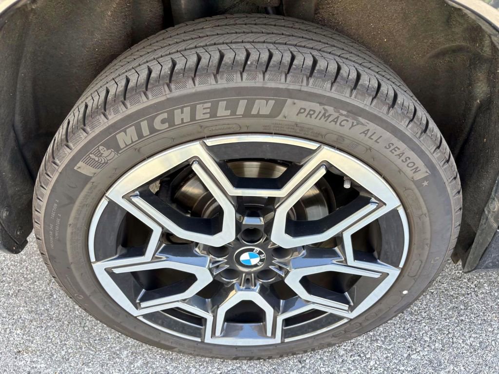 Certified 2025 BMW X1 xDrive28i image 10
