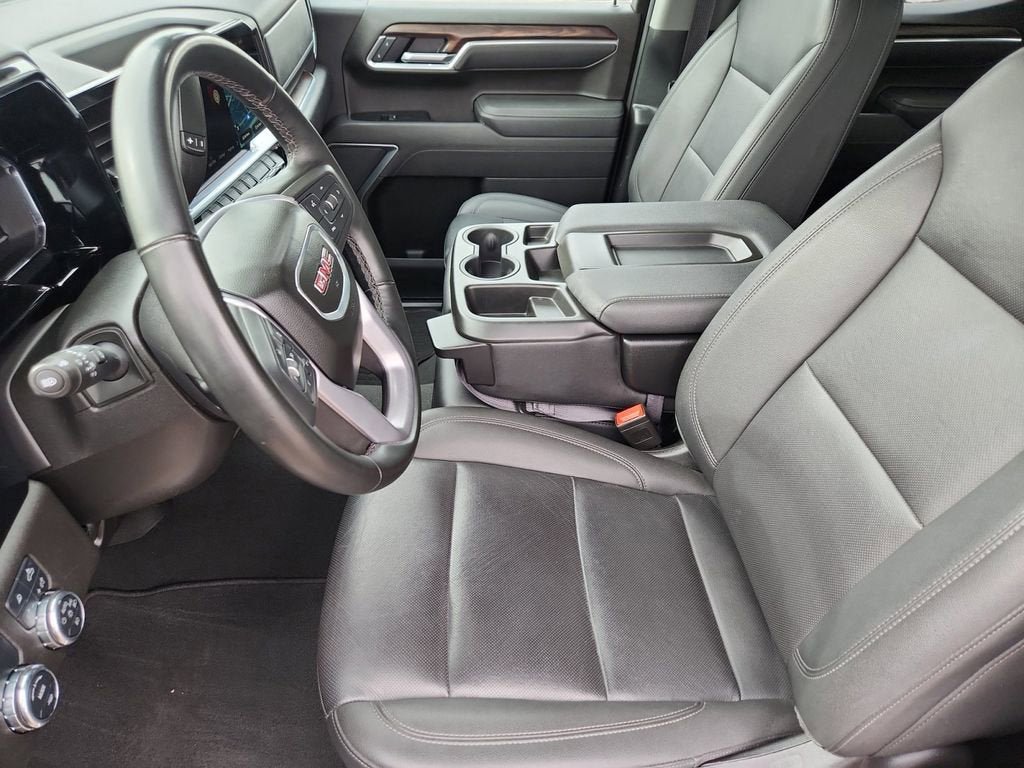 Used 2025 GMC Sierra 1500 SLT RWD image 9