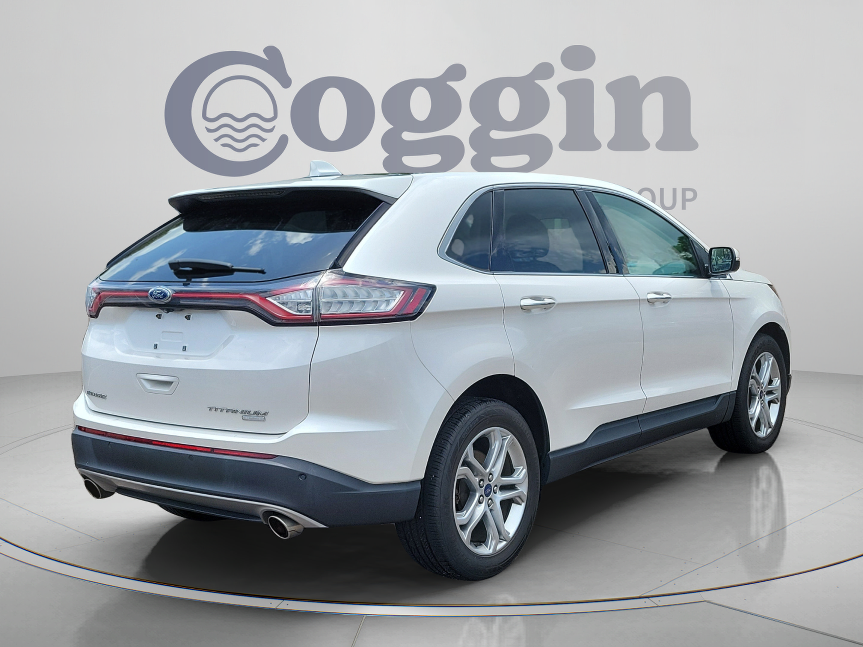 Used 2018 Ford Edge Titanium FWD image 5
