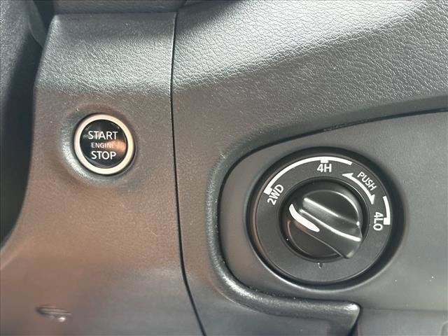 Used 2022 Nissan Frontier SV w/ Technology Package AWD/4WD image 17
