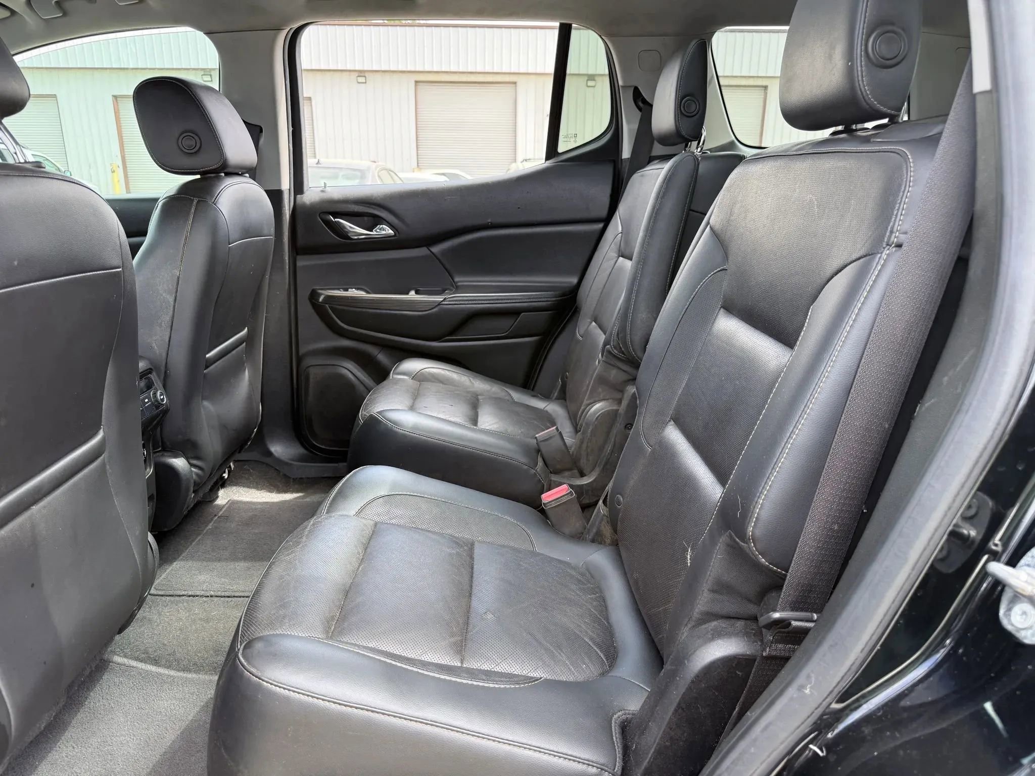 Used 2017 GMC Acadia SLT w/ LPO, Floor Liner Package image 21