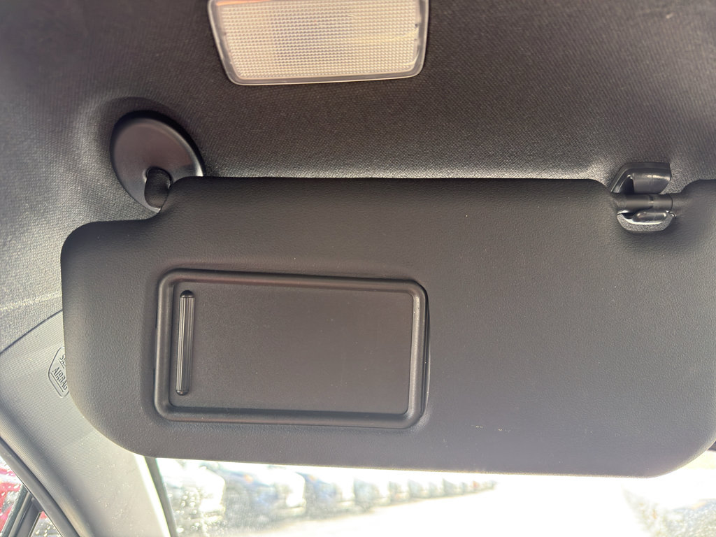Used 2018 Toyota C-HR XLE FWD image 22