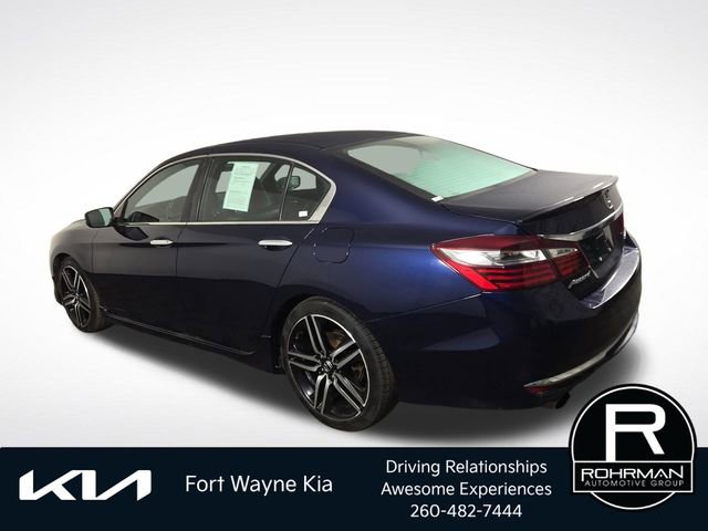 Used 2017 Honda Accord Sport image 9