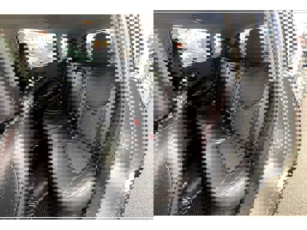 Used 2021 Jeep Compass Trailhawk image 29