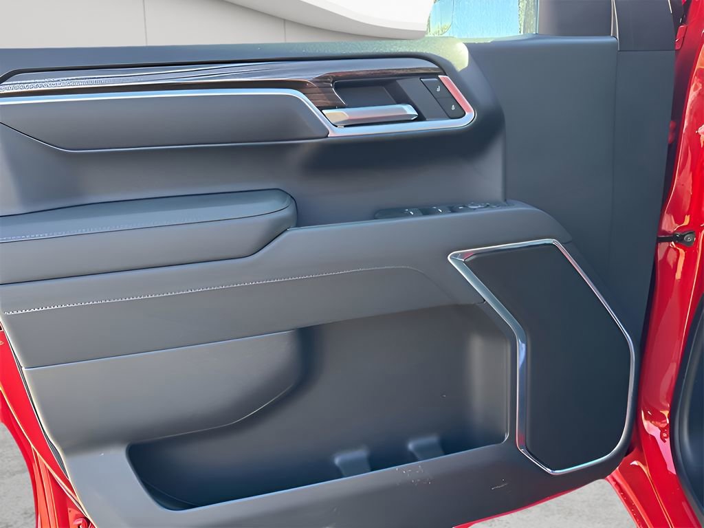 New 2025 Chevrolet Silverado 1500 LT w/ Z71 Off-Road Package image 23