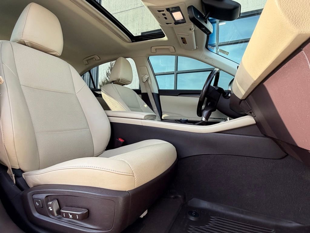 Used 2017 Lexus ES 350 w/ Premium Package image 22