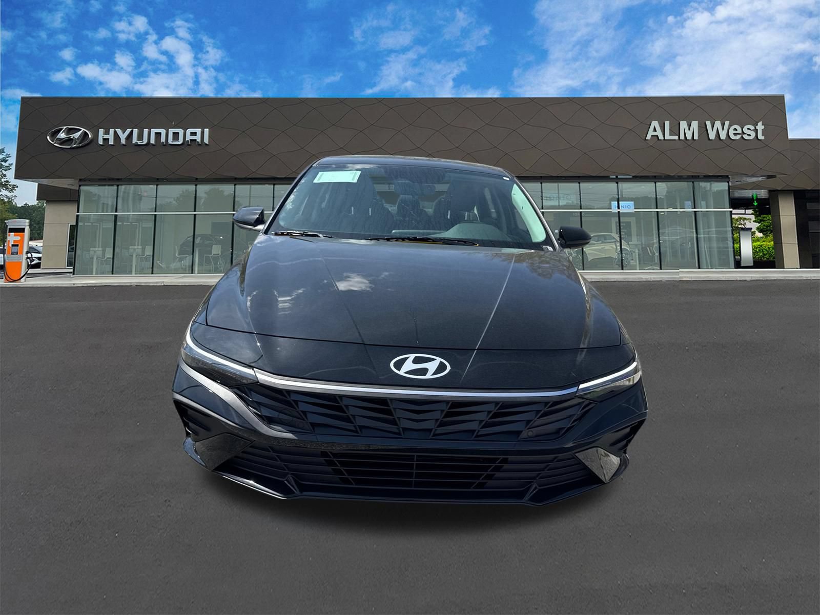 New 2026 Hyundai Elantra SE FWD video 2