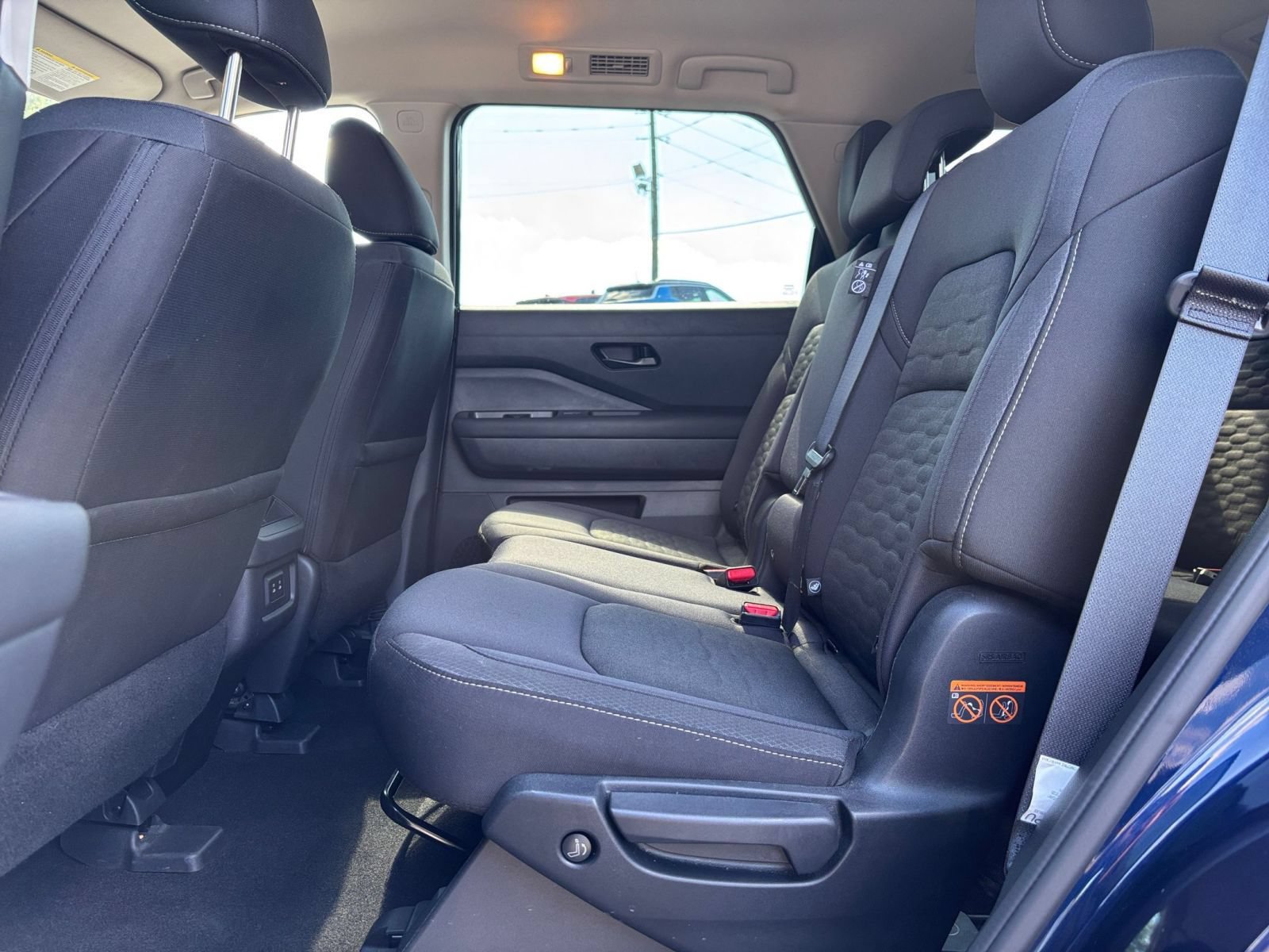 Used 2026 Nissan Pathfinder SV FWD image 25