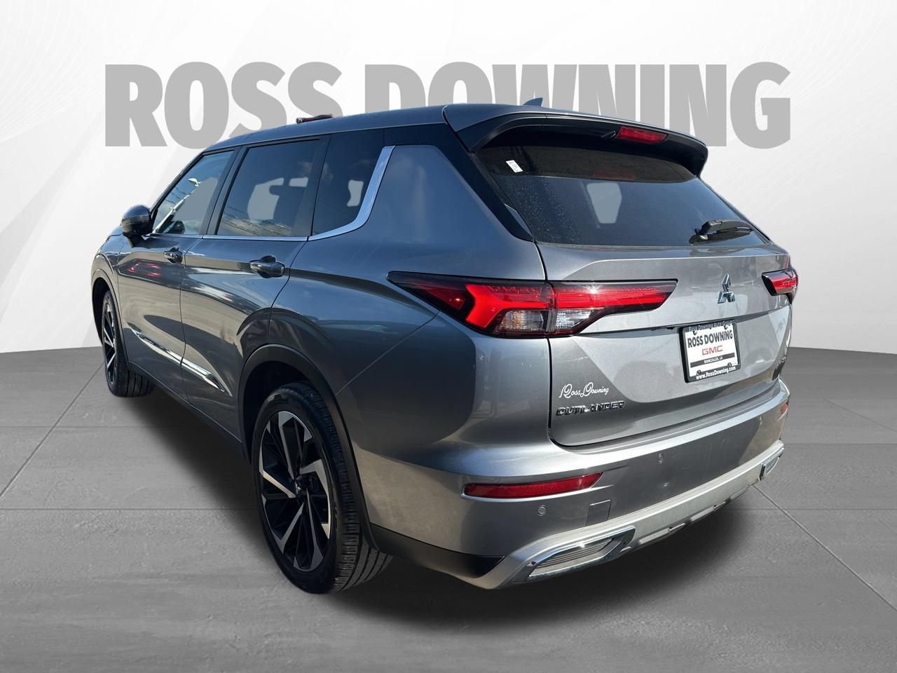 Used 2023 Mitsubishi Outlander SE AWD/4WD image 6