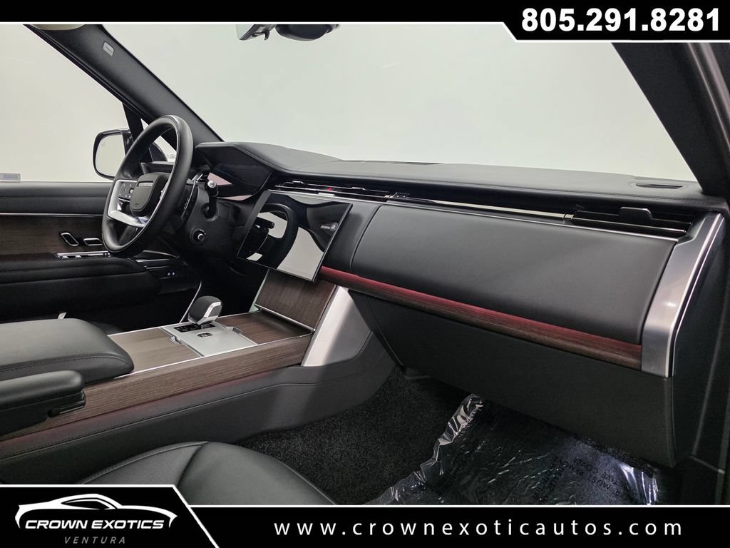 Used 2025 Land Rover Range Rover Autobiography AWD/4WD image 11