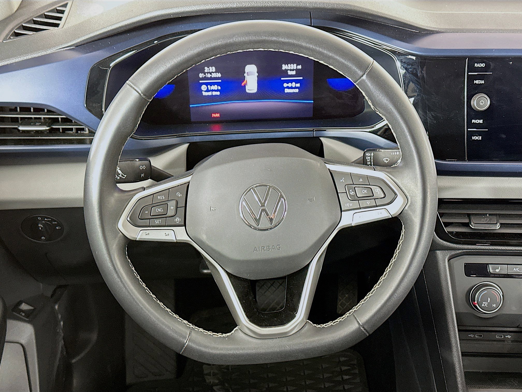 Used 2022 Volkswagen Taos SE image 18