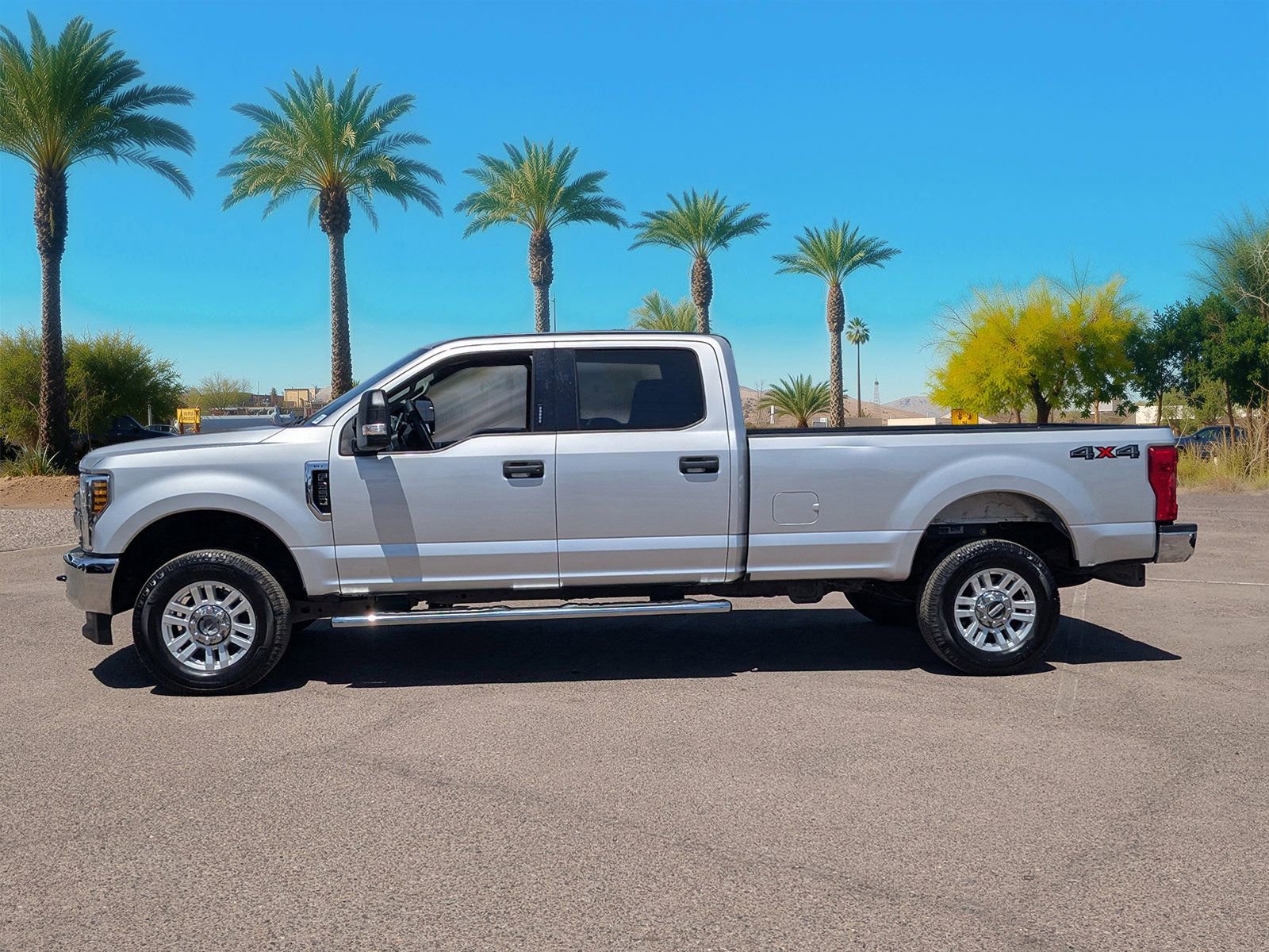 Used 2018 Ford F250 XLT image 2