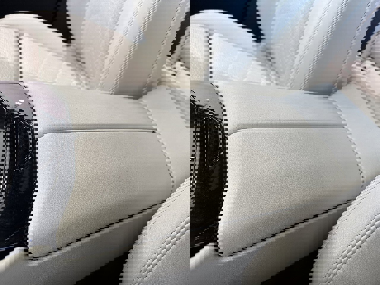 Certified 2025 BMW 530i xDrive 530i xDrive w/ Premium Package image 34