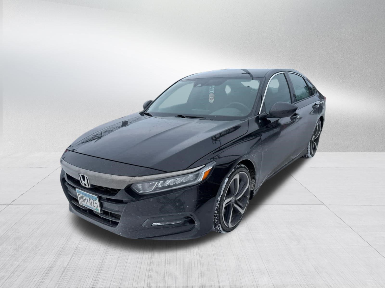 Used 2019 Honda Accord Sport image 2