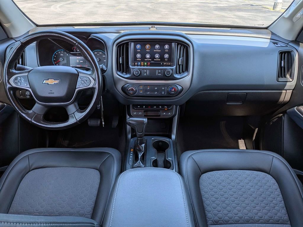 Used 2019 Chevrolet Colorado Z71 AWD/4WD image 2