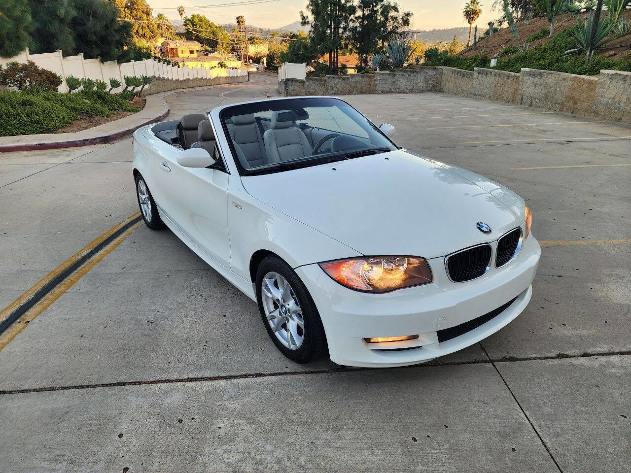 Used 2008 BMW 128i Convertible image 38