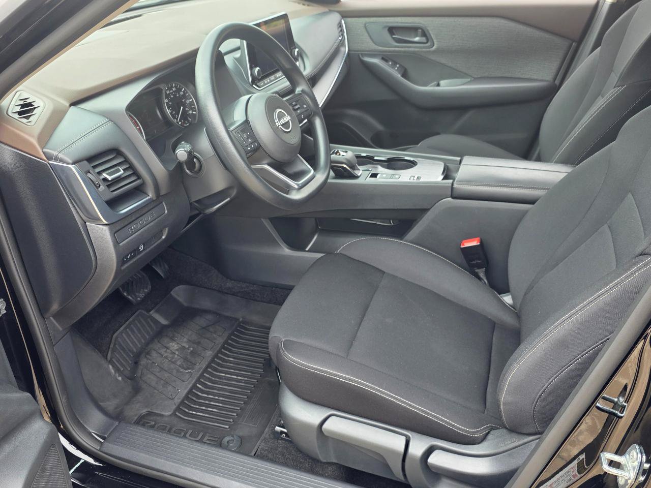 Used 2023 Nissan Rogue S FWD image 6