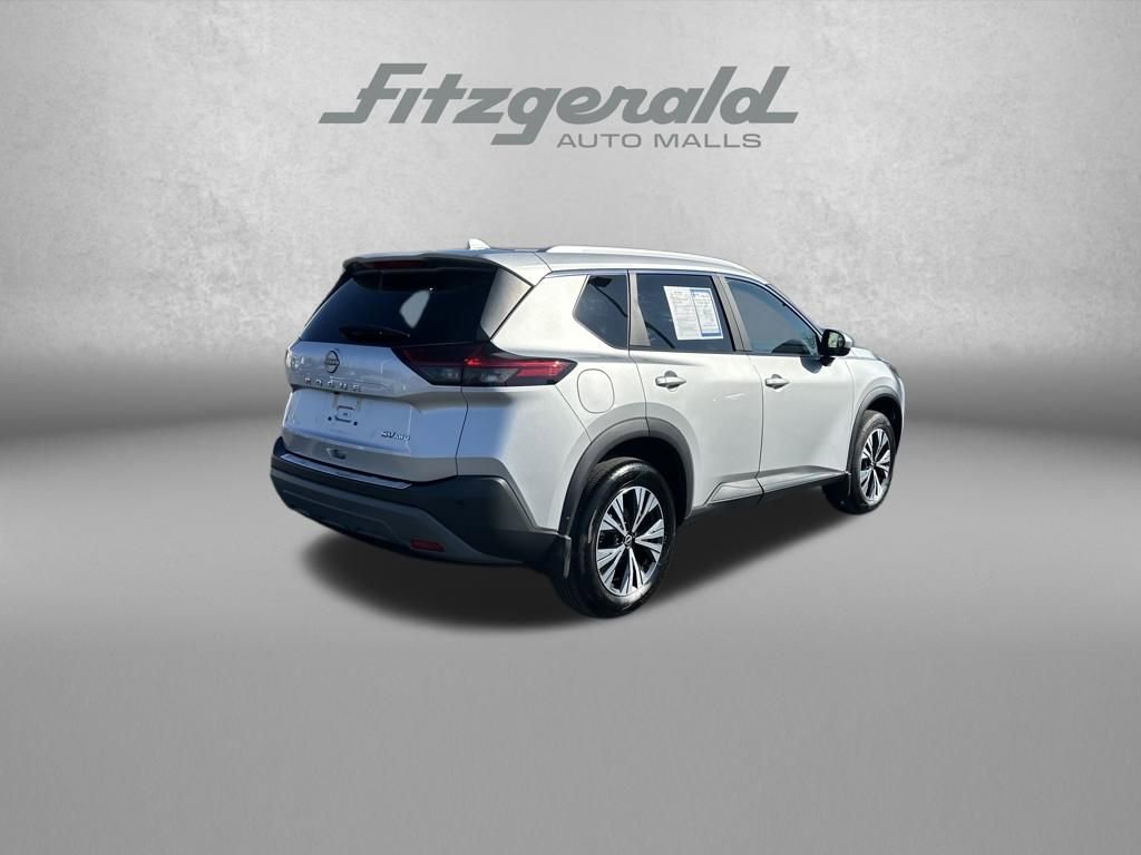 Used 2023 Nissan Rogue SV w/ SV Premium B Package image 7