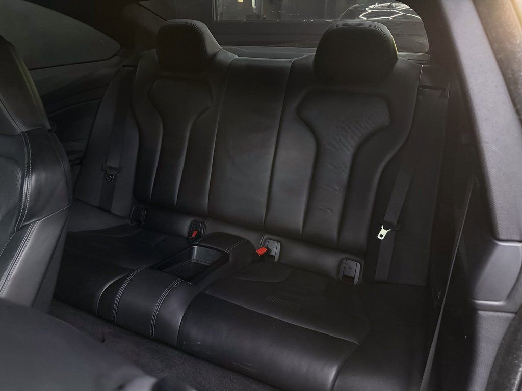 Used 2015 BMW M4 Coupe image 18