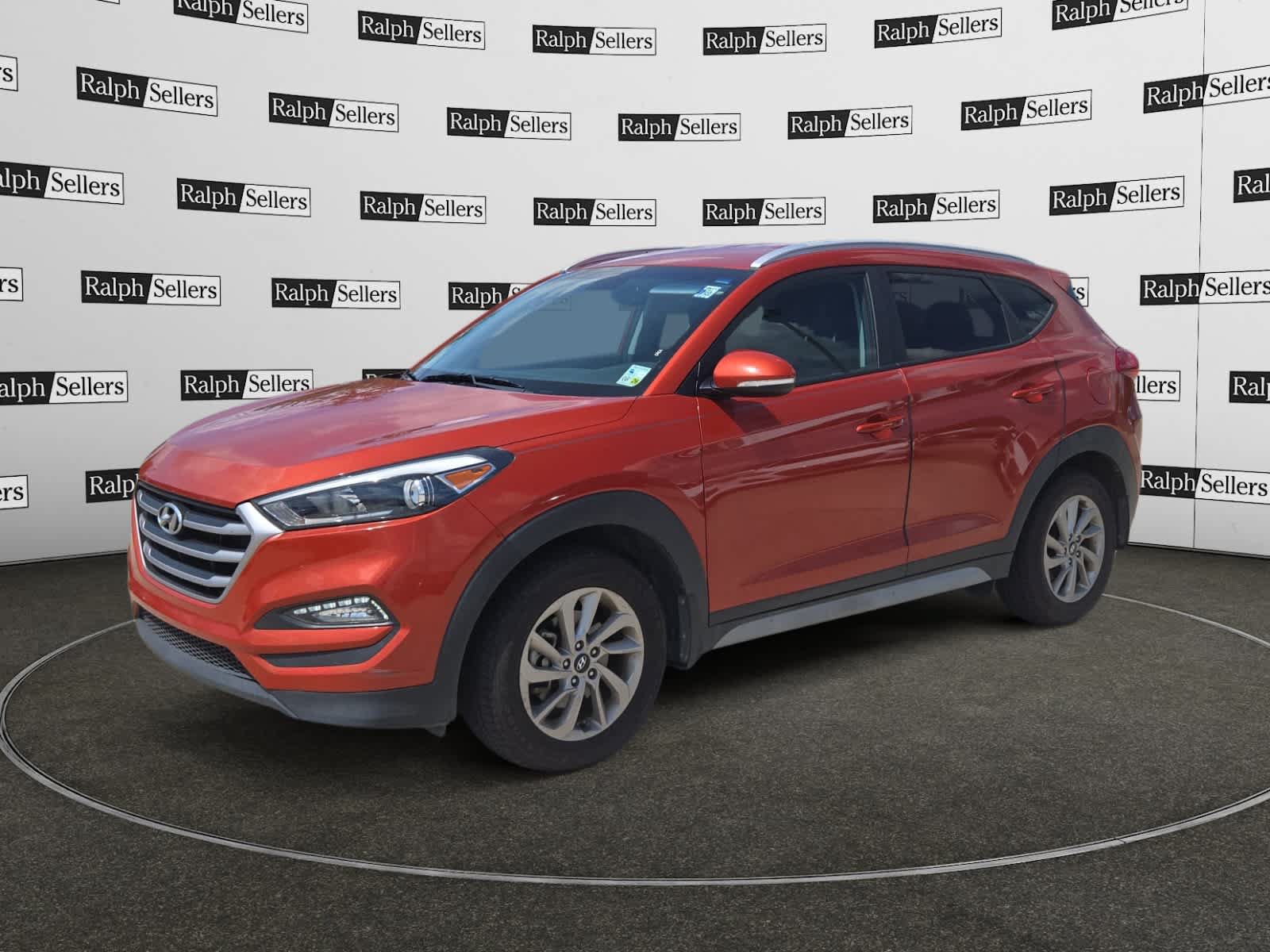 Used 2017 Hyundai Tucson SE Plus FWD image 2
