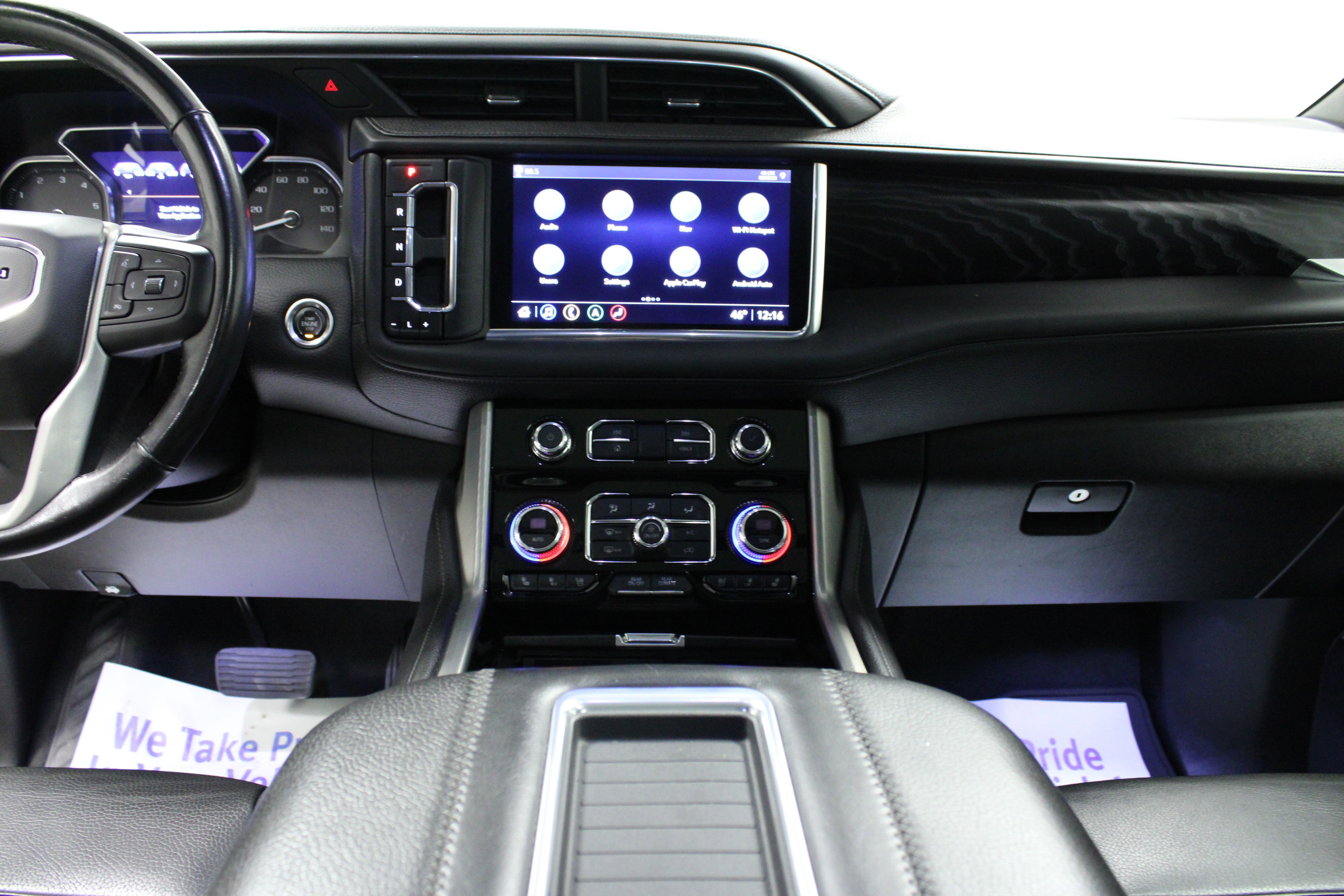 Used 2021 GMC Yukon Denali w/ Denali Premium Package image 19