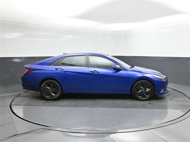 Used 2023 Hyundai Elantra Blue image 26