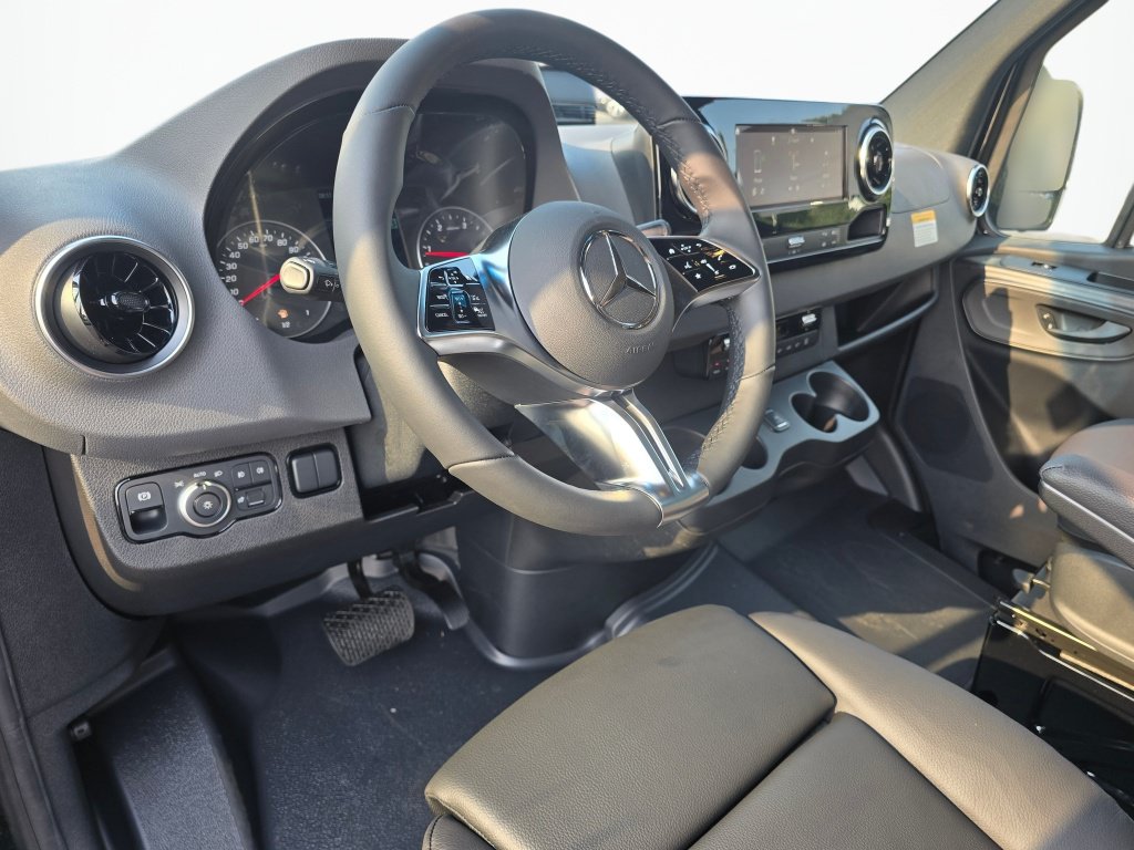 New 2026 Mercedes-Benz Sprinter 2500 image 10