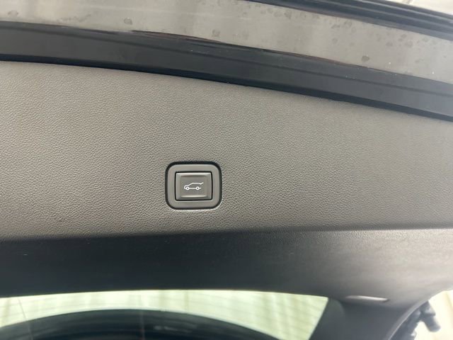 Used 2024 Cadillac XT6 Premium Luxury image 35